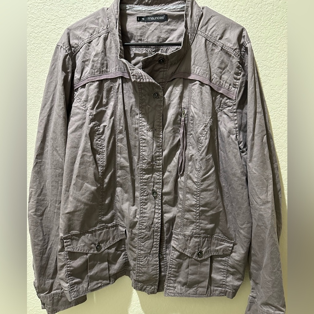 Lightweight women’s plus jacket